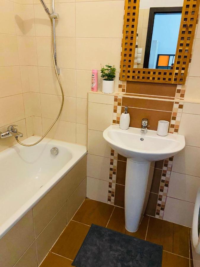 בודפשט Corvin Boutique Apartment Parking In The Plaza מראה חיצוני תמונה