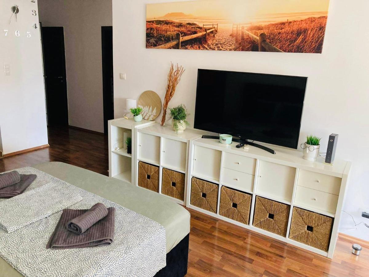 בודפשט Corvin Boutique Apartment Parking In The Plaza מראה חיצוני תמונה